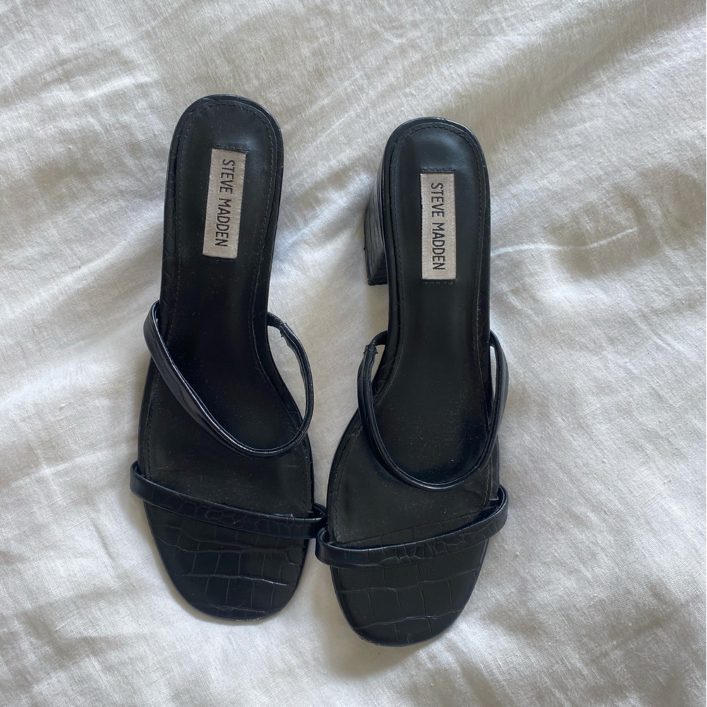 Steve Madden Black Croc-Embossed Sandals